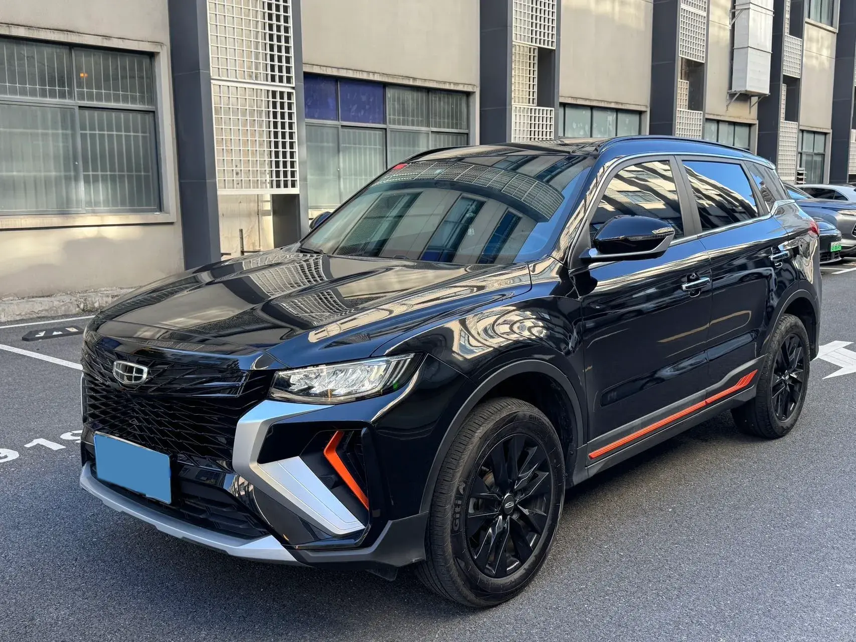 2022 GEELY AZKARRA view 1