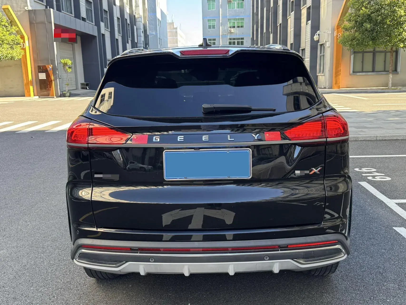 2022 GEELY AZKARRA thumbnail 4