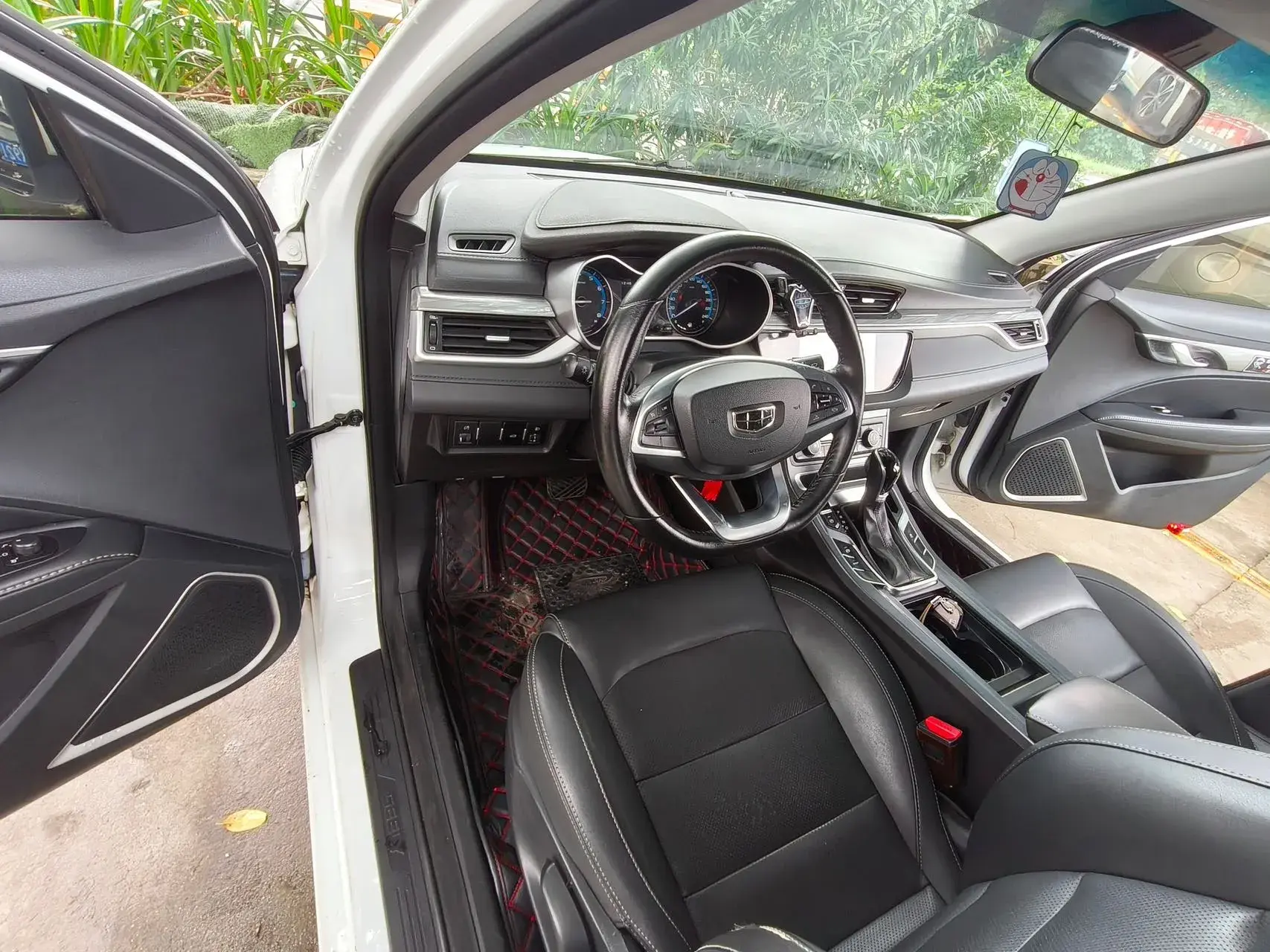 2019 GEELY EMGRAND thumbnail 4