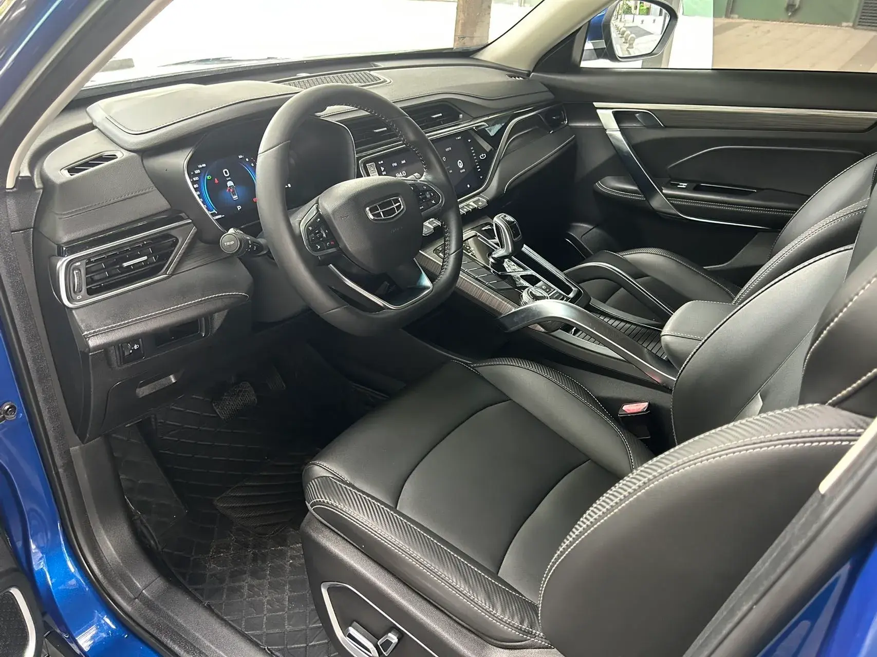 2020 GEELY AZKARRA thumbnail 4