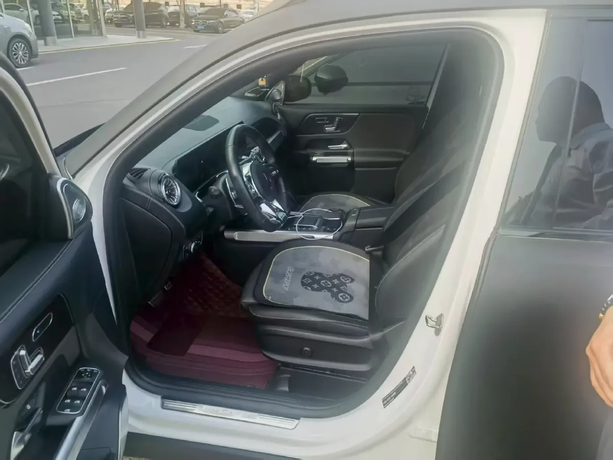 2023 Mercedes-Benz GLB AMG 2.0T 306HP L4 8DCT,autocango,china used car exporter,china ev exporter,chinese used car exporter,chinese used ev exporter