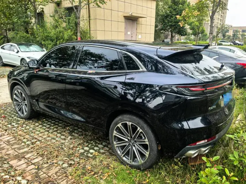 2024 CHANGAN UNI-K thumbnail 3