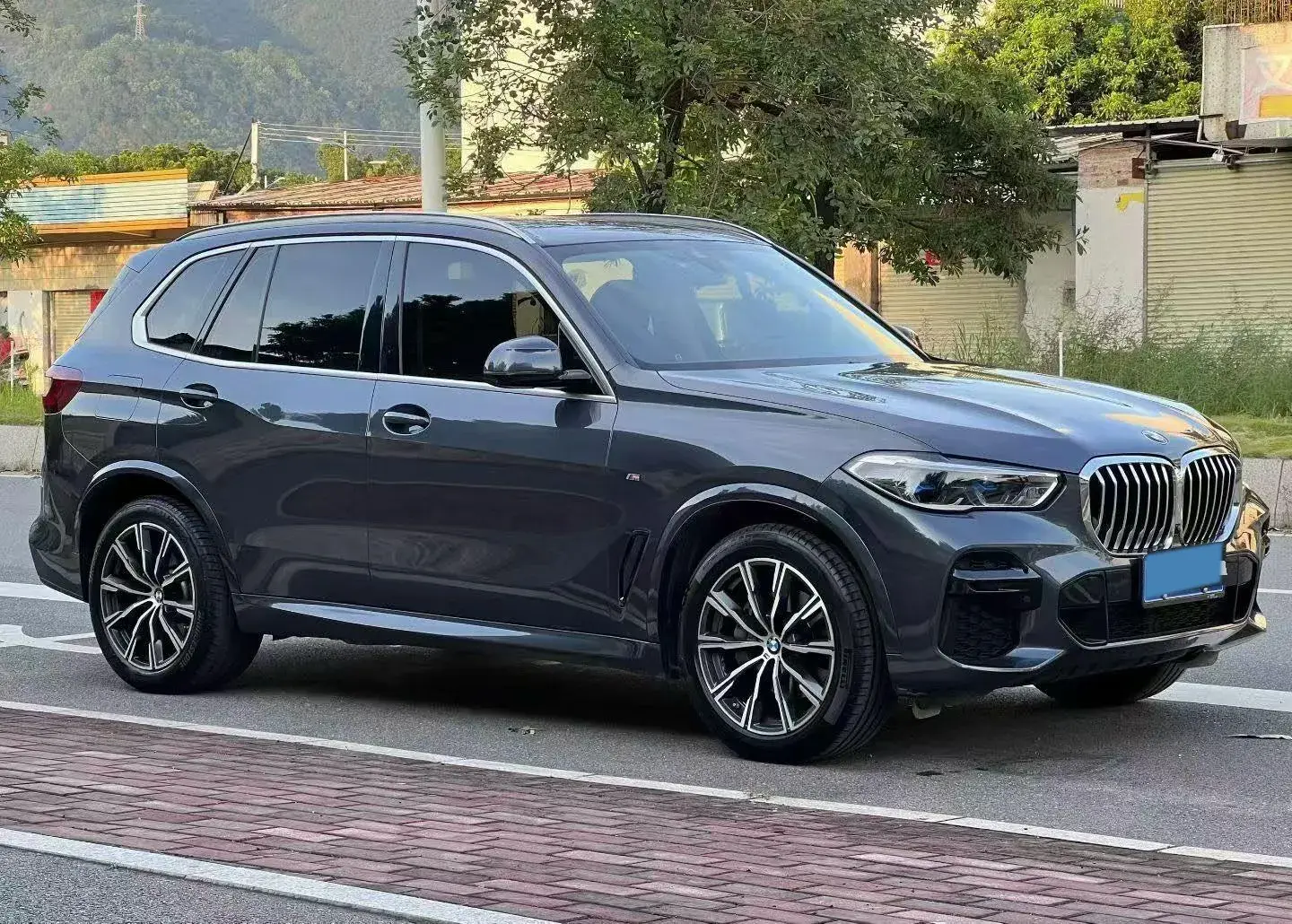 2022 BMW X5 thumbnail 3