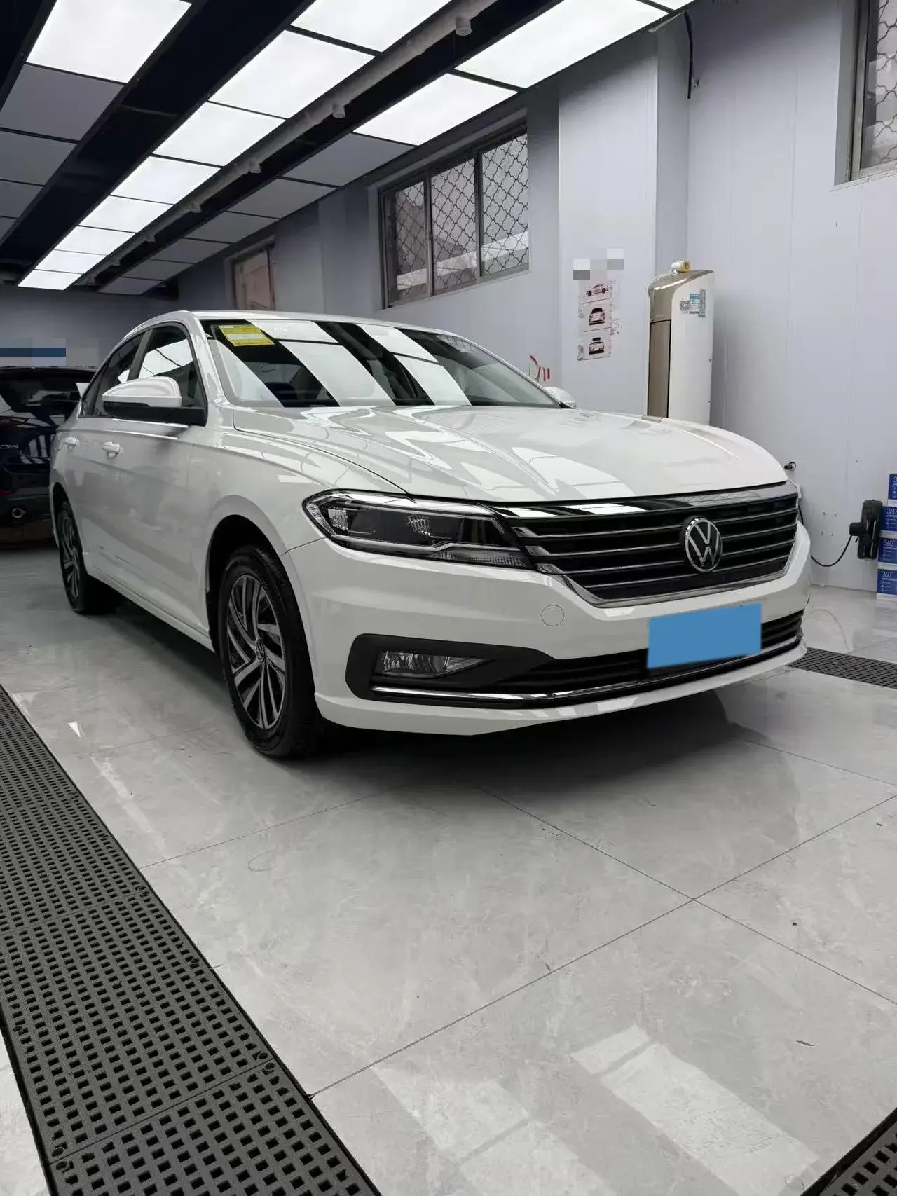 2022 VOLKSWAGEN LAVIDA thumbnail 2