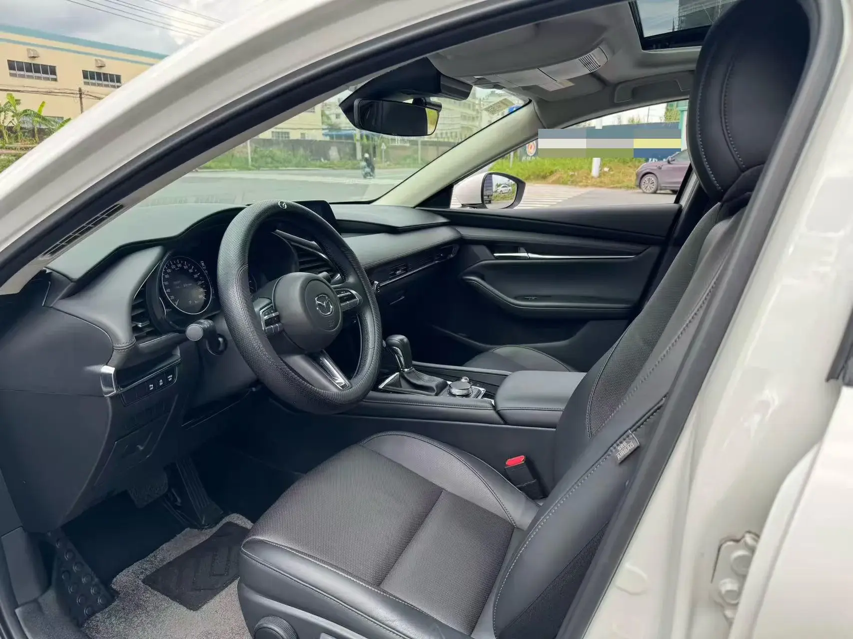 2021 MAZDA 3 thumbnail 4