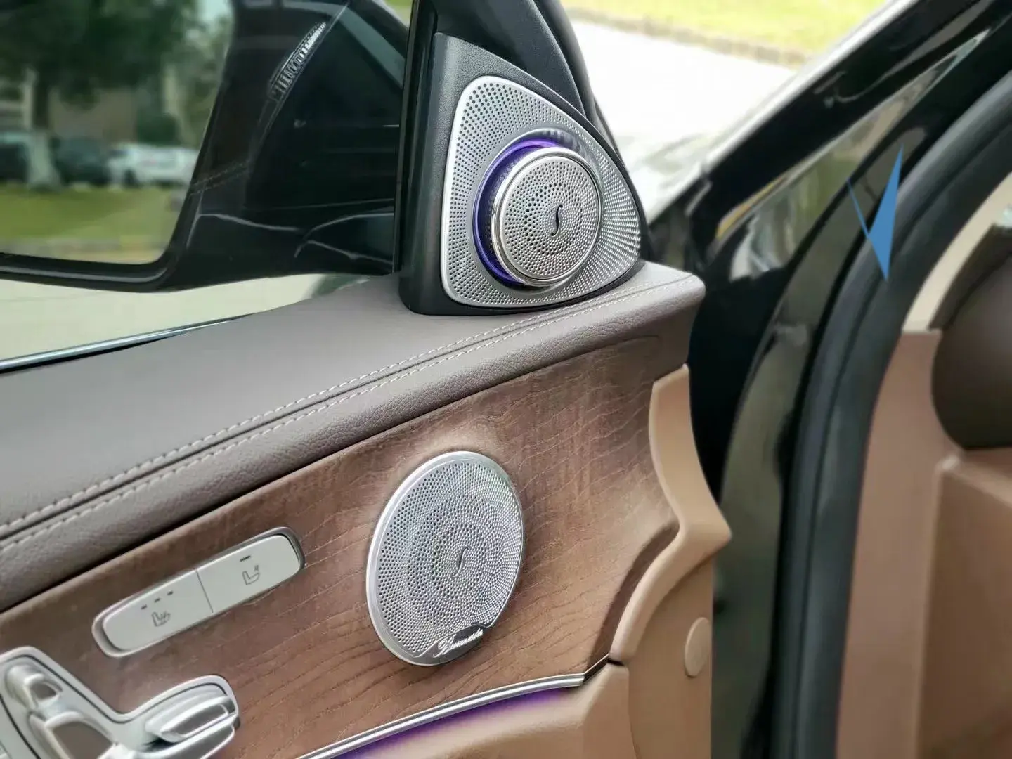 2021 MERCEDES-BENZ E thumbnail 4