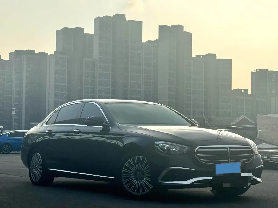 2022 MERCEDES-BENZ E thumbnail 3