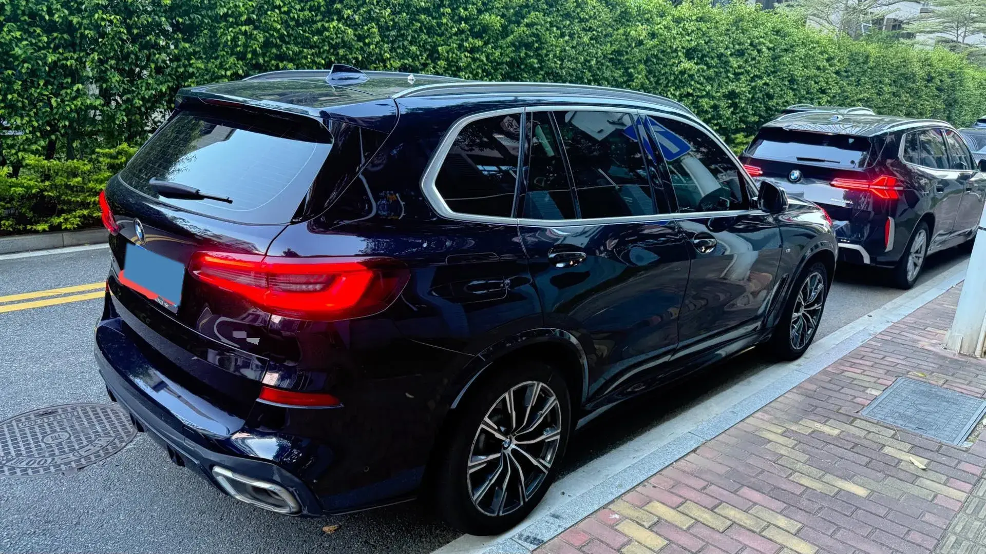 2021 BMW X5 thumbnail 3