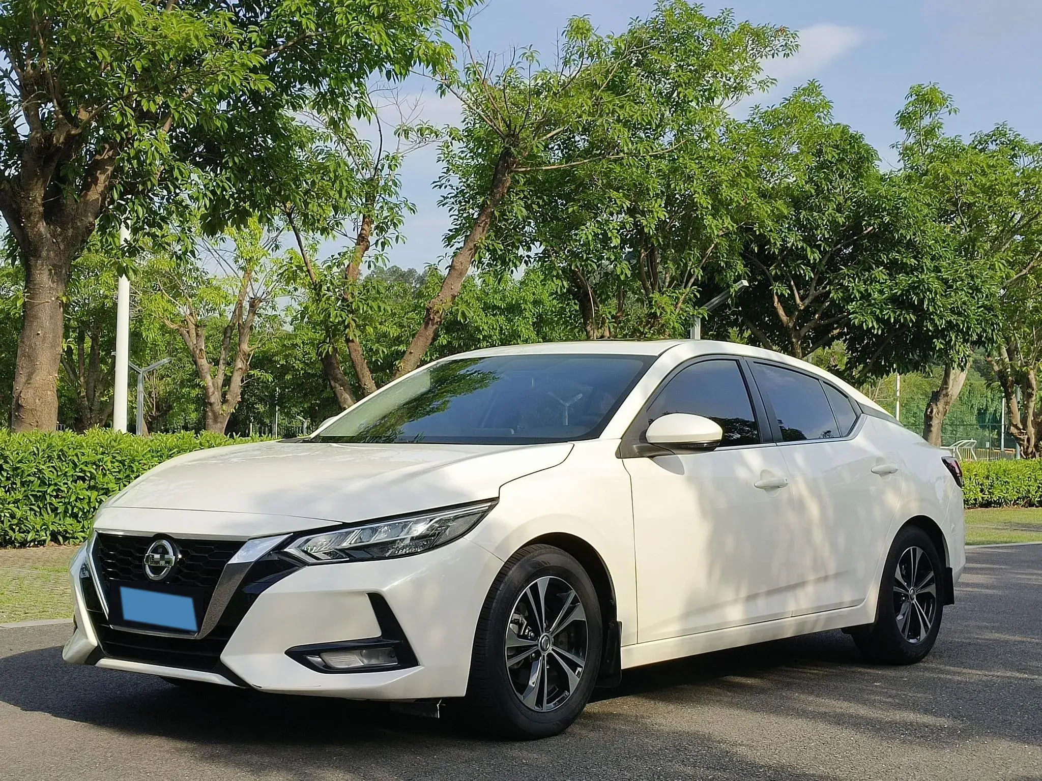 2020 NISSAN SYLPHY view 1