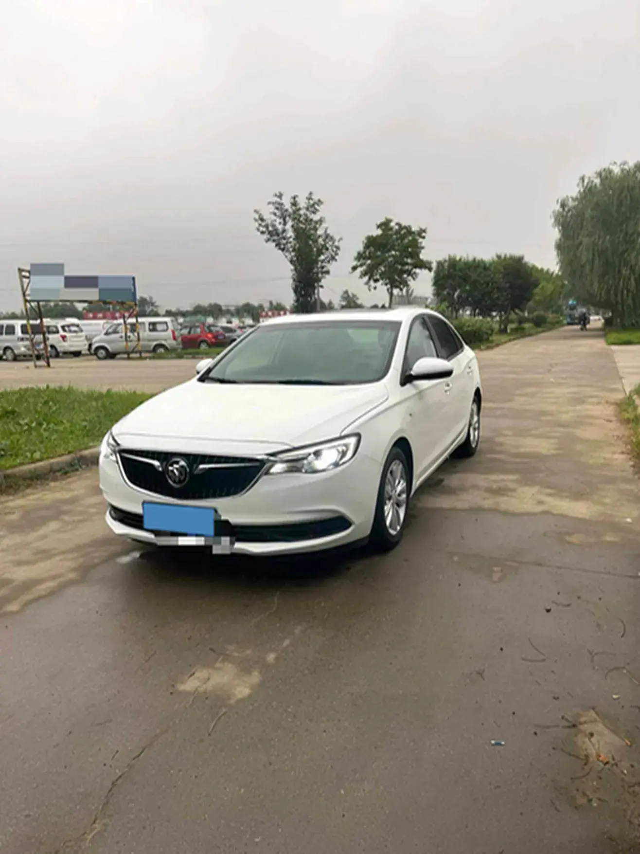 2021 BUICK EXCELLE view 1