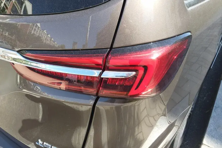 2021 BUICK GL8 thumbnail 3