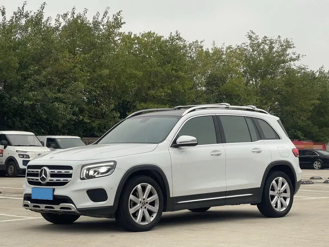 2020 MERCEDES-BENZ GLB view 1