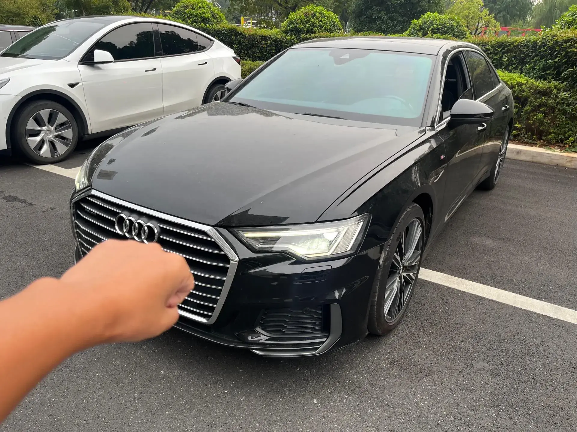 2021 AUDI A6L view 1
