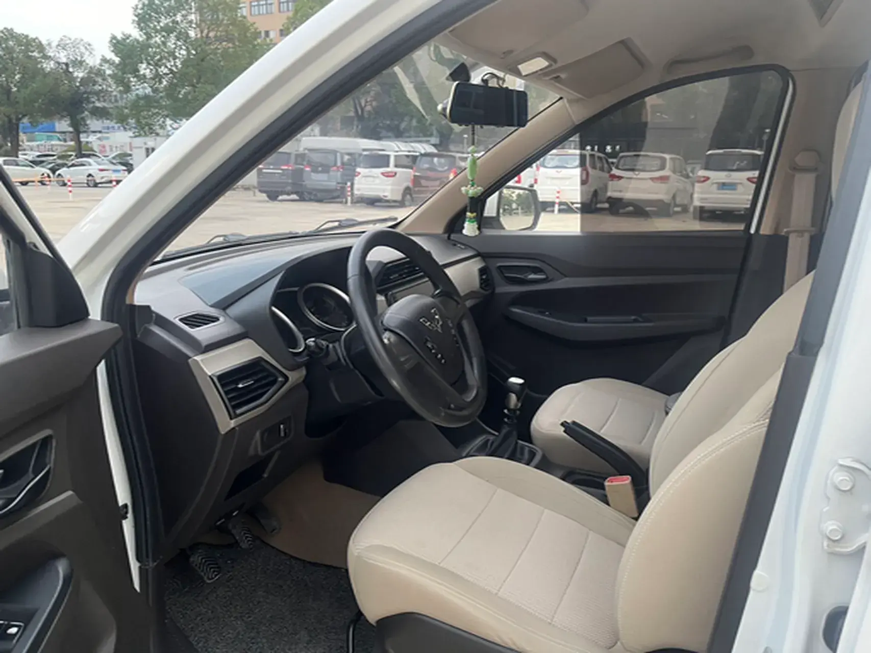 2021 WULING HONGGUANG thumbnail 4