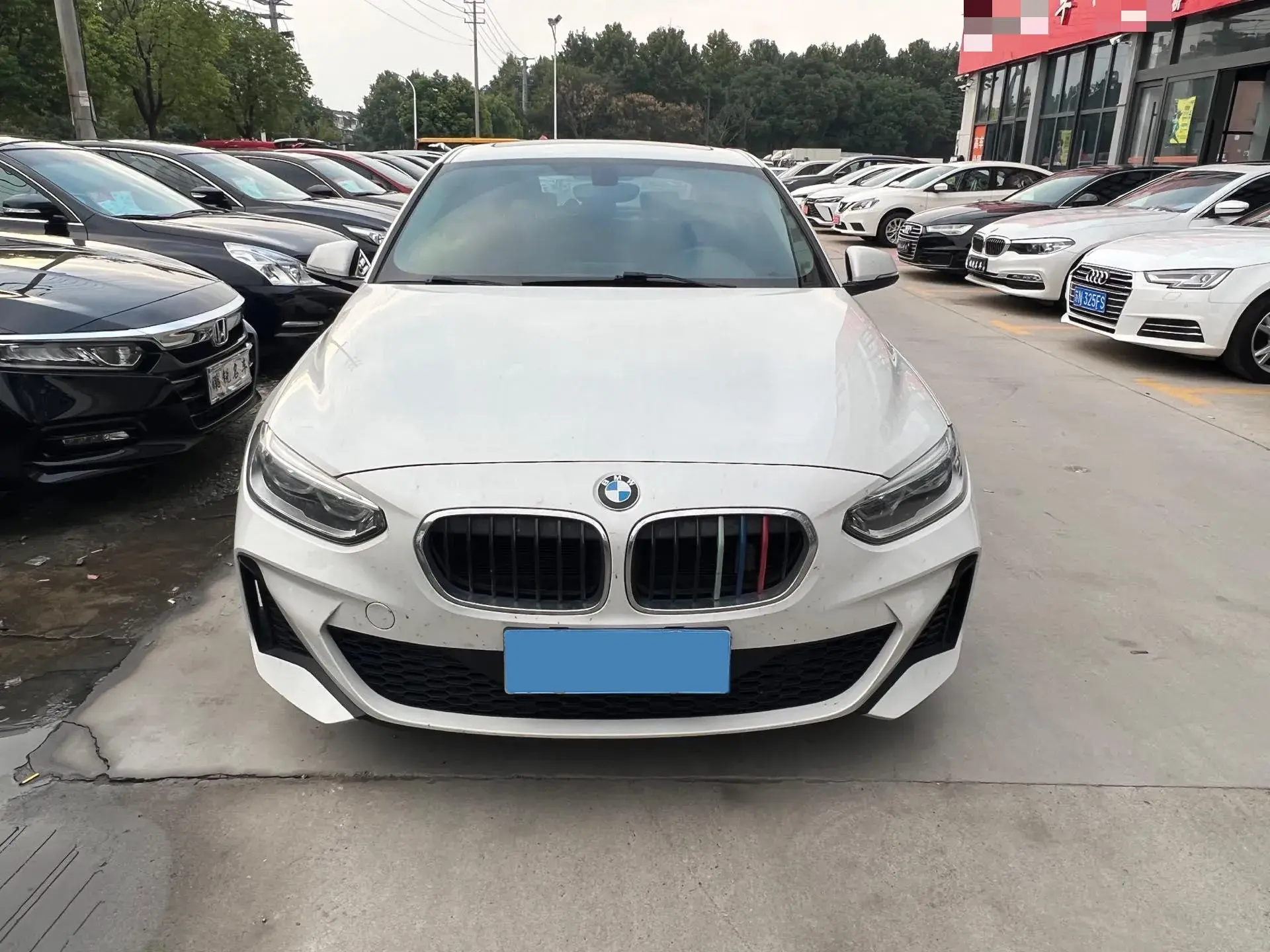 2020 BMW 1 thumbnail 2