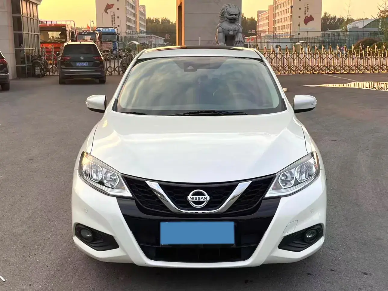 2020 NISSAN TIIDA thumbnail 2