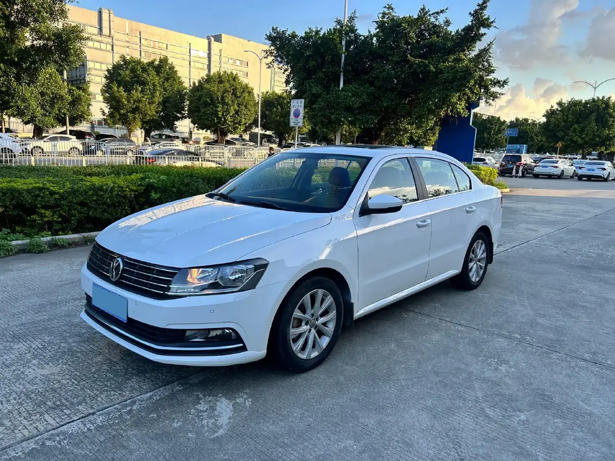 2017 Volkswagen Lavida 1.4T 131HP L4 7DCT