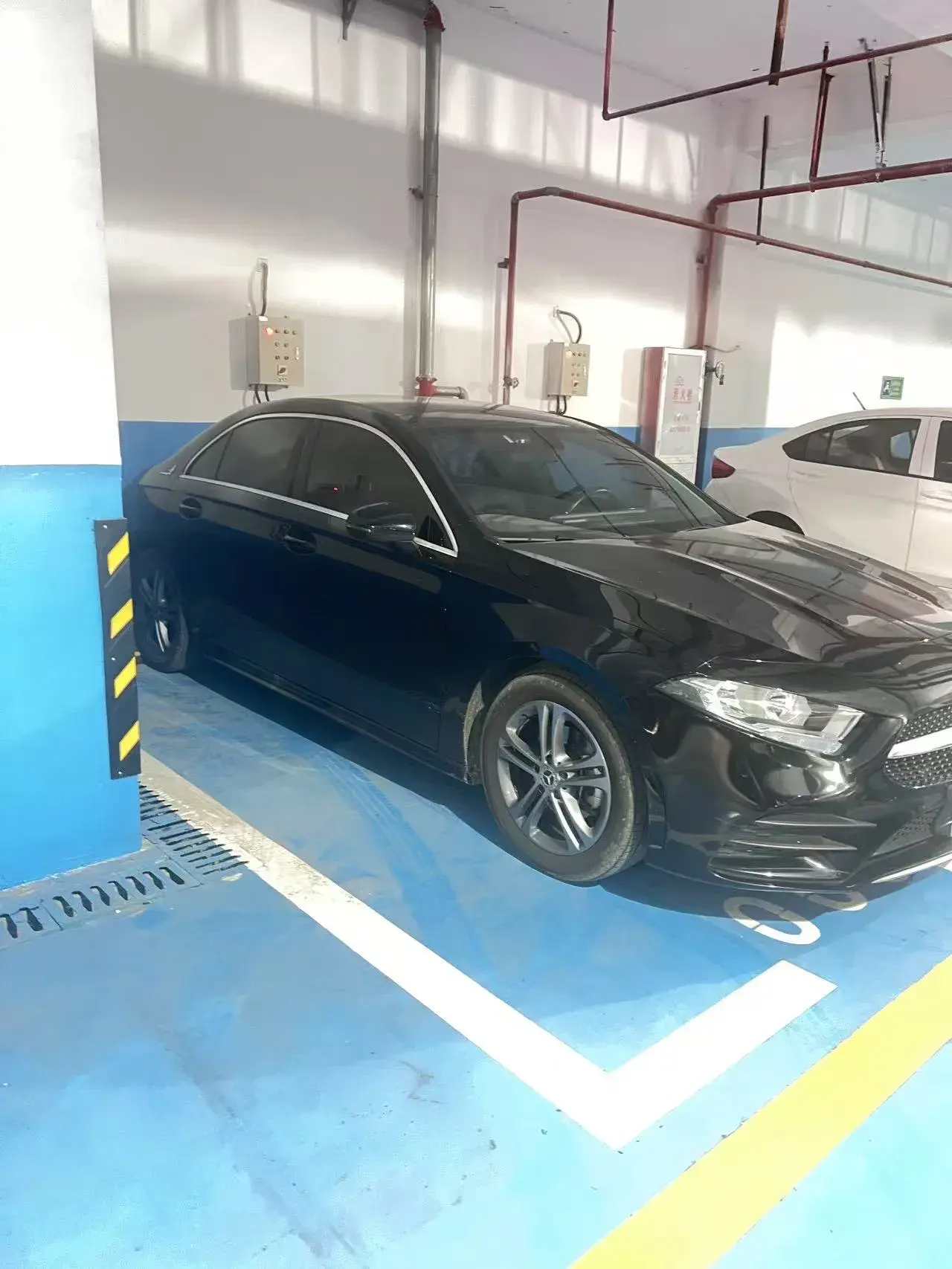 2022 MERCEDES-BENZ A thumbnail 3