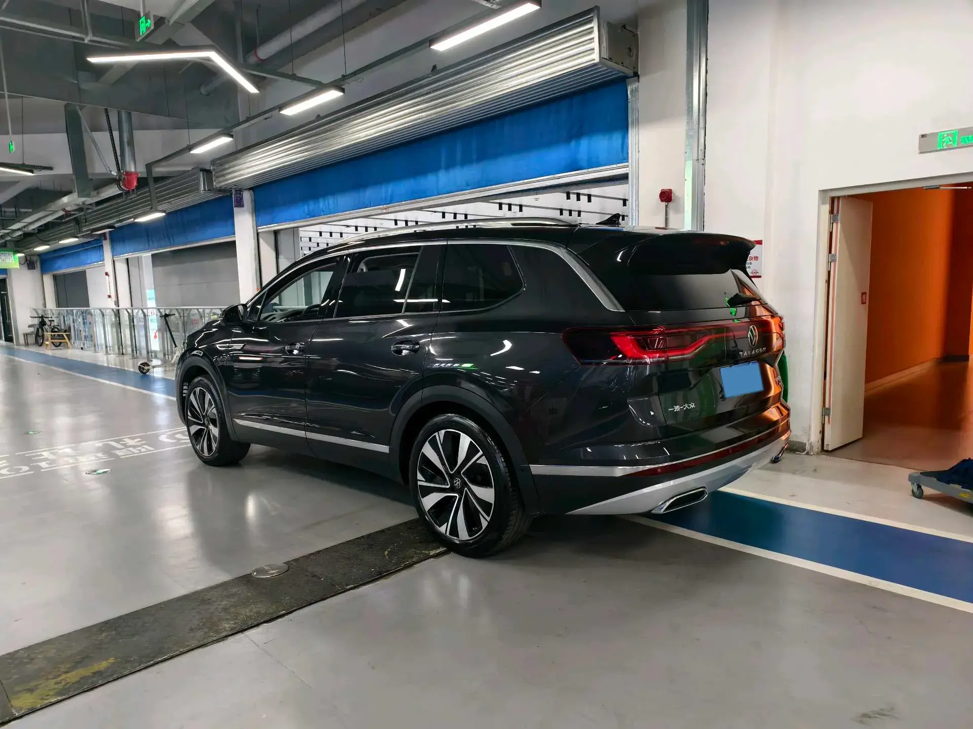 2022 VOLKSWAGEN TALAGON thumbnail 3