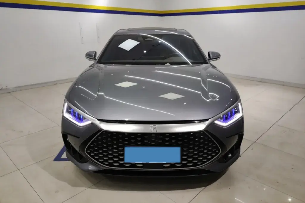 2022 BYD HAN thumbnail 3