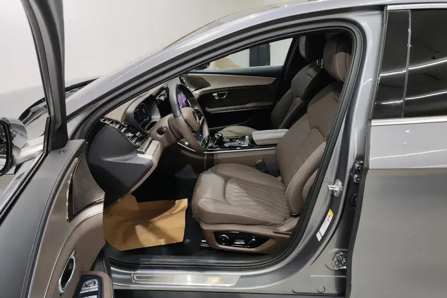 2022 BYD HAN thumbnail 4