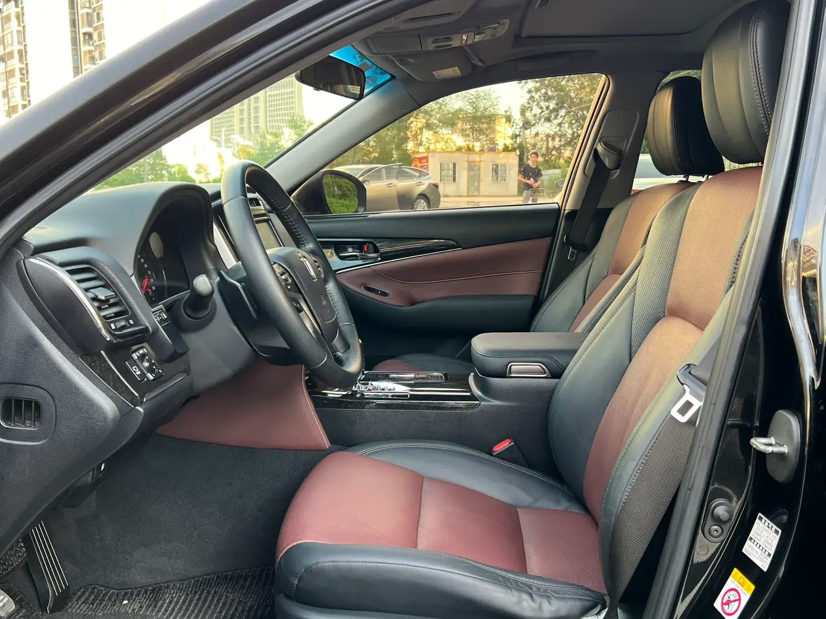 2018 TOYOTA CROWN thumbnail 4