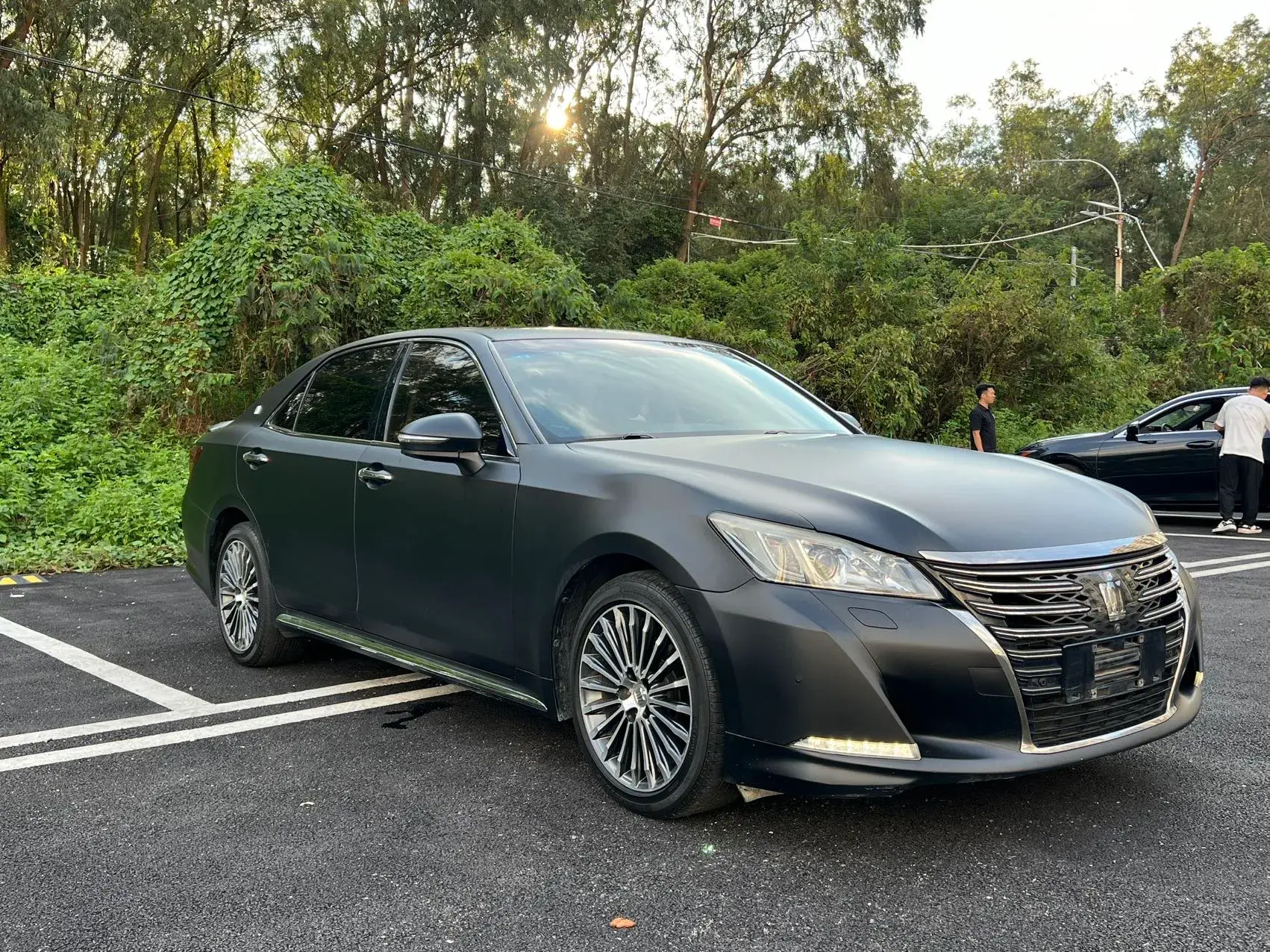 2018 TOYOTA CROWN thumbnail 3