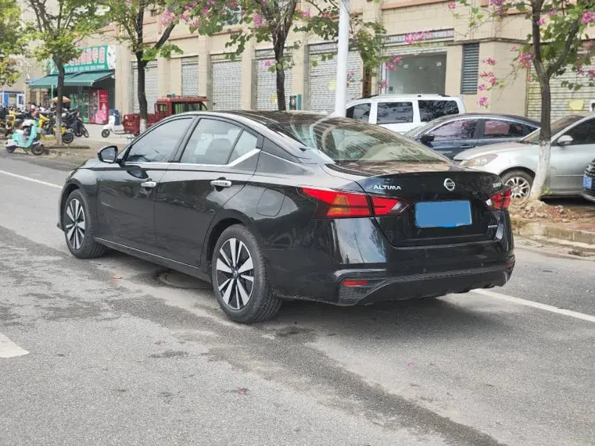 2021 NISSAN TEANA thumbnail 3