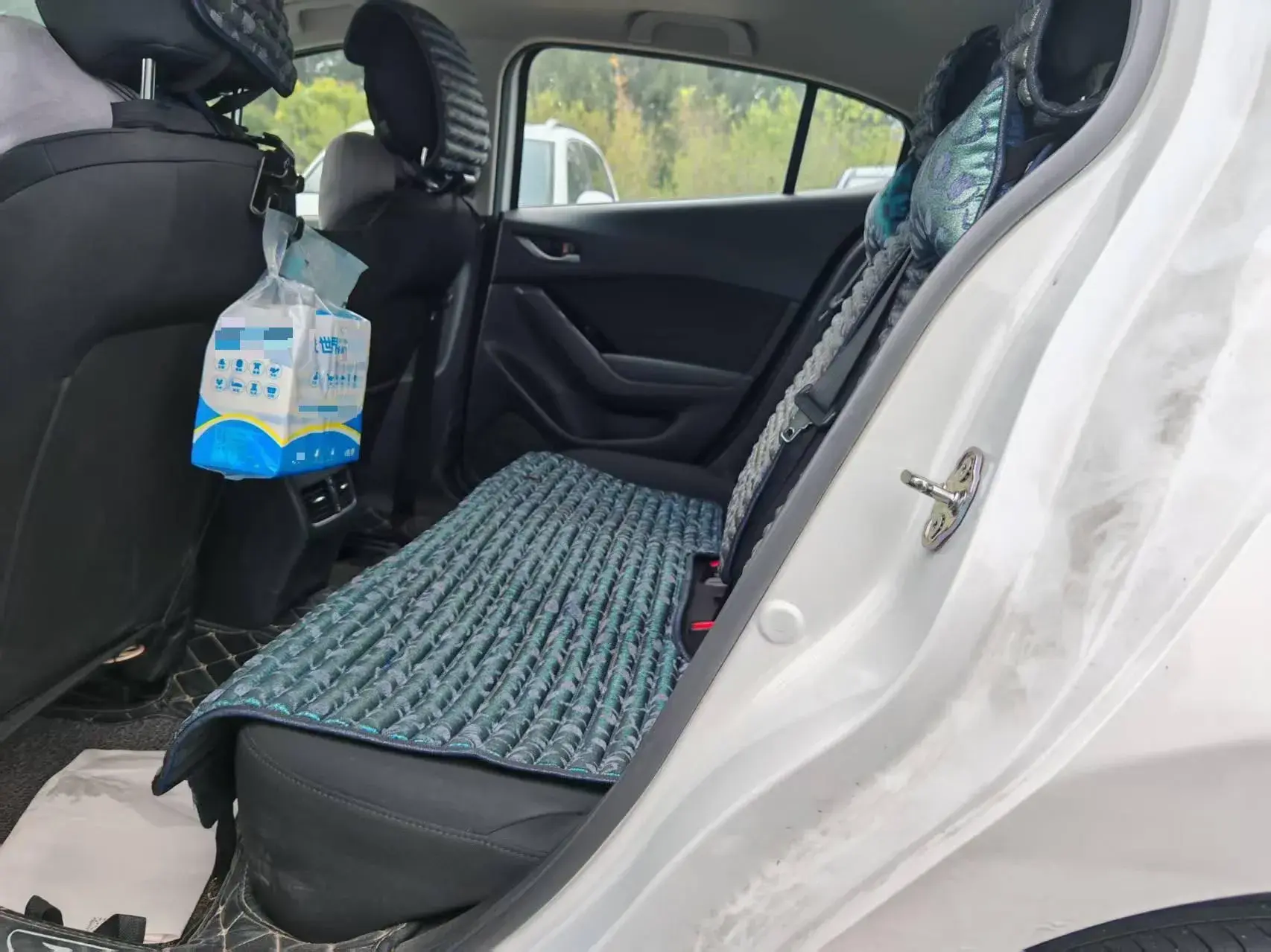 2017 MAZDA 3 thumbnail 4