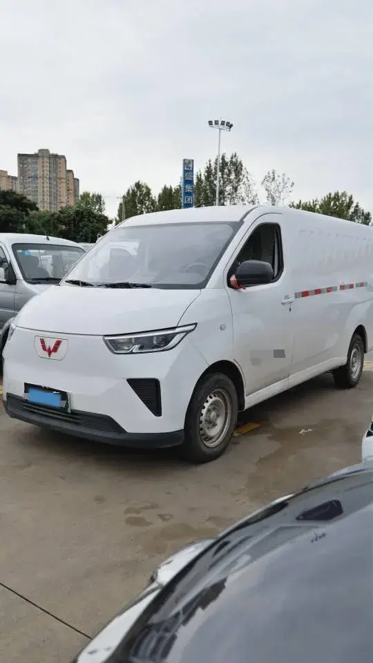 2024 WULING YANGGUANG thumbnail 2