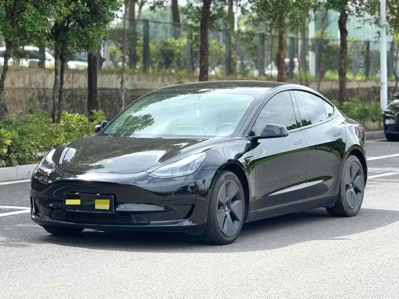2021 TESLA MODEL view 1
