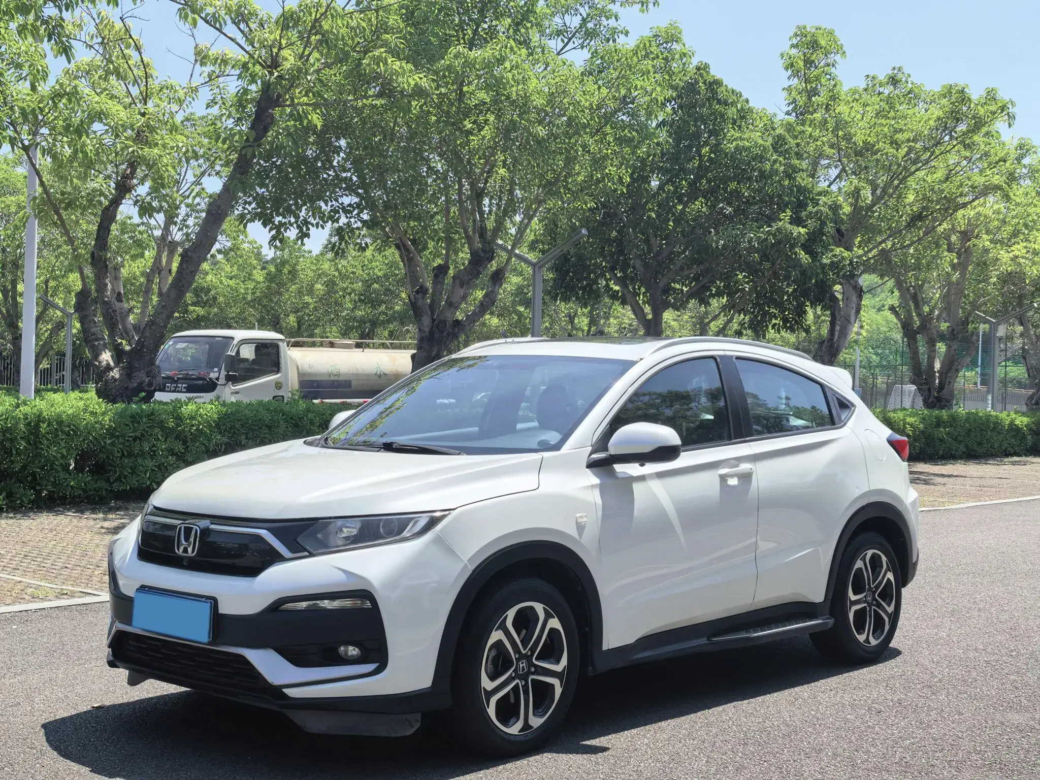 2020 HONDA XR-V view 1