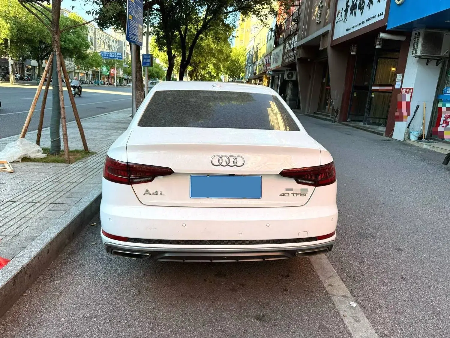 2019 AUDI A4L thumbnail 3