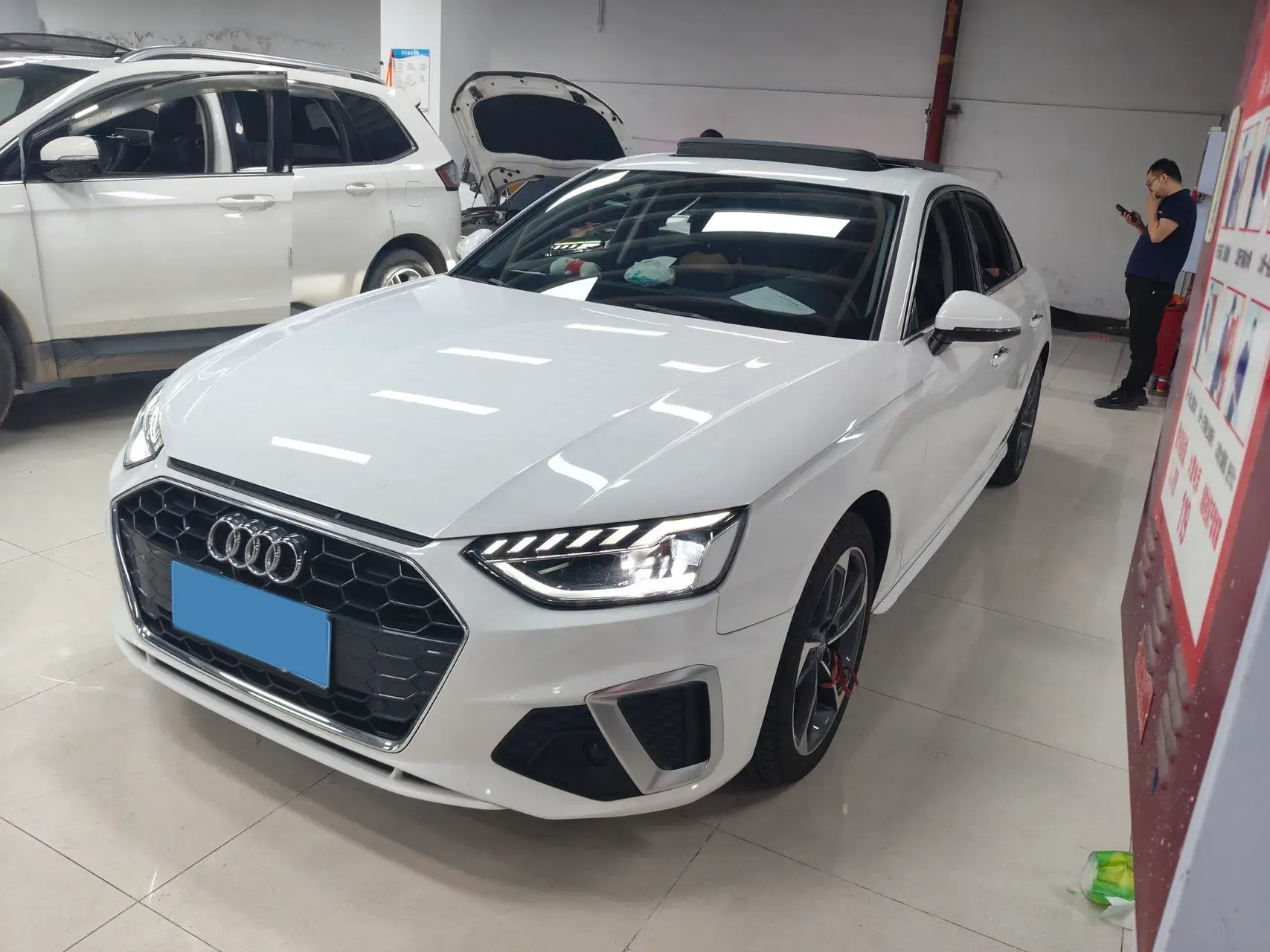 2020 AUDI A4L view 1