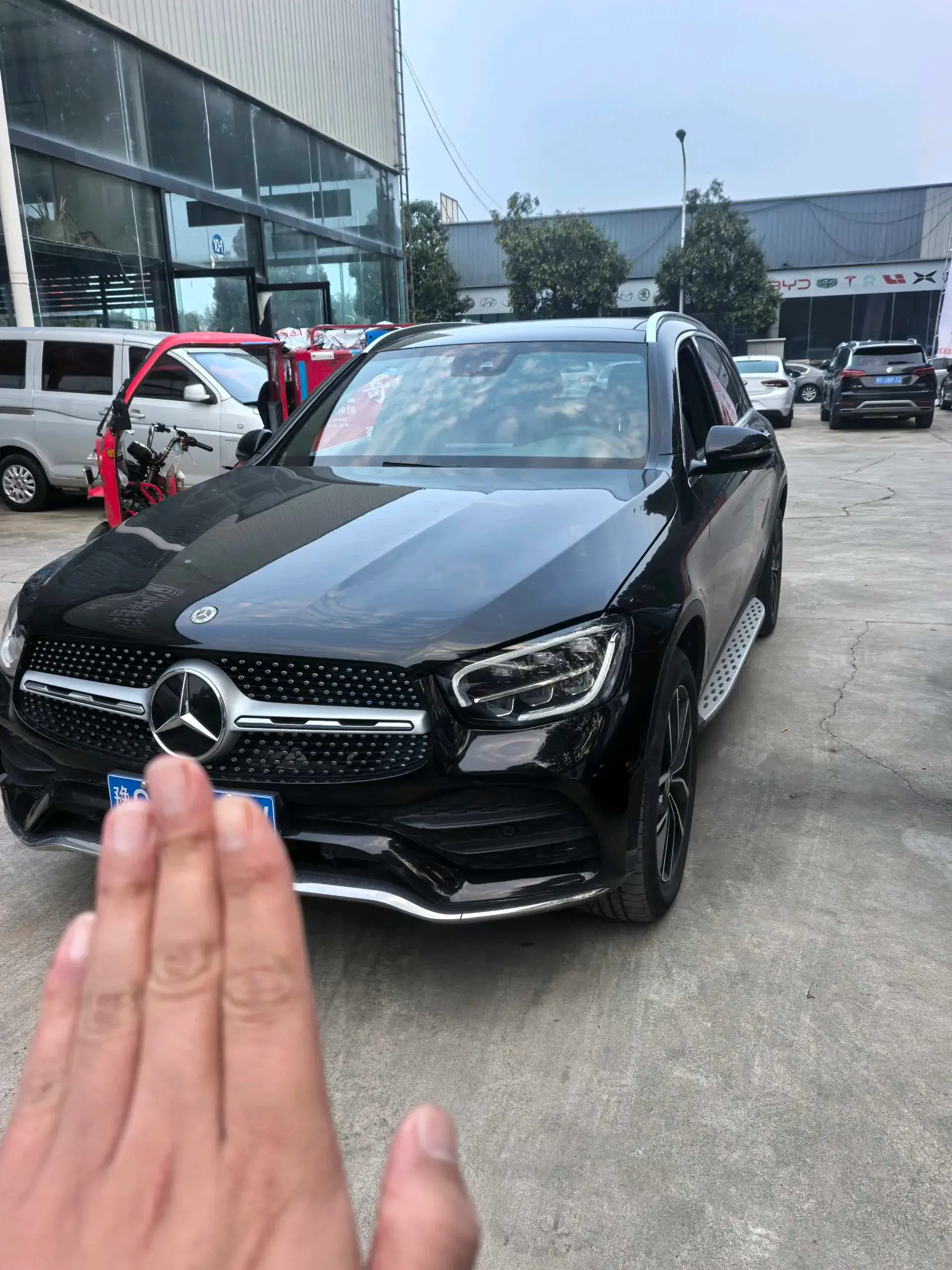 2021 MERCEDES-BENZ GLC view 1