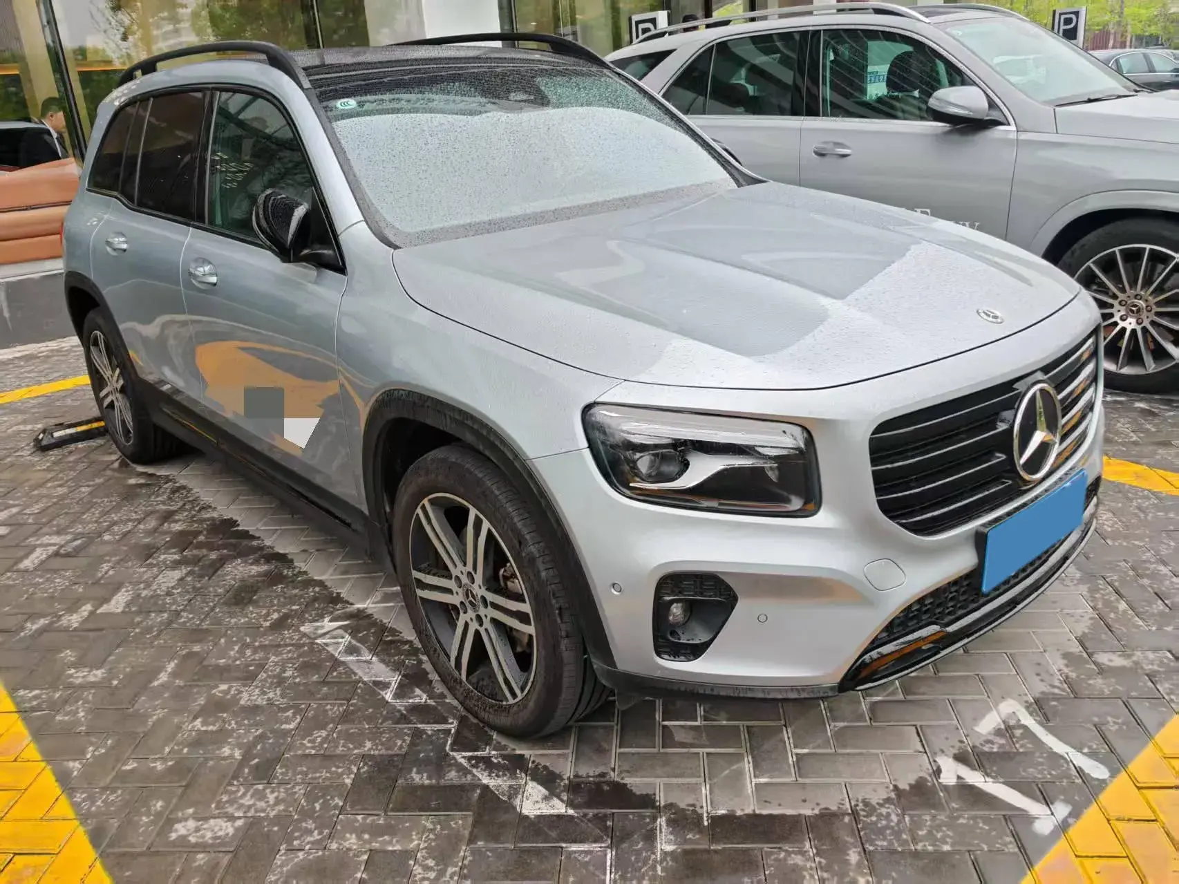 2024 MERCEDES-BENZ GLB thumbnail 2