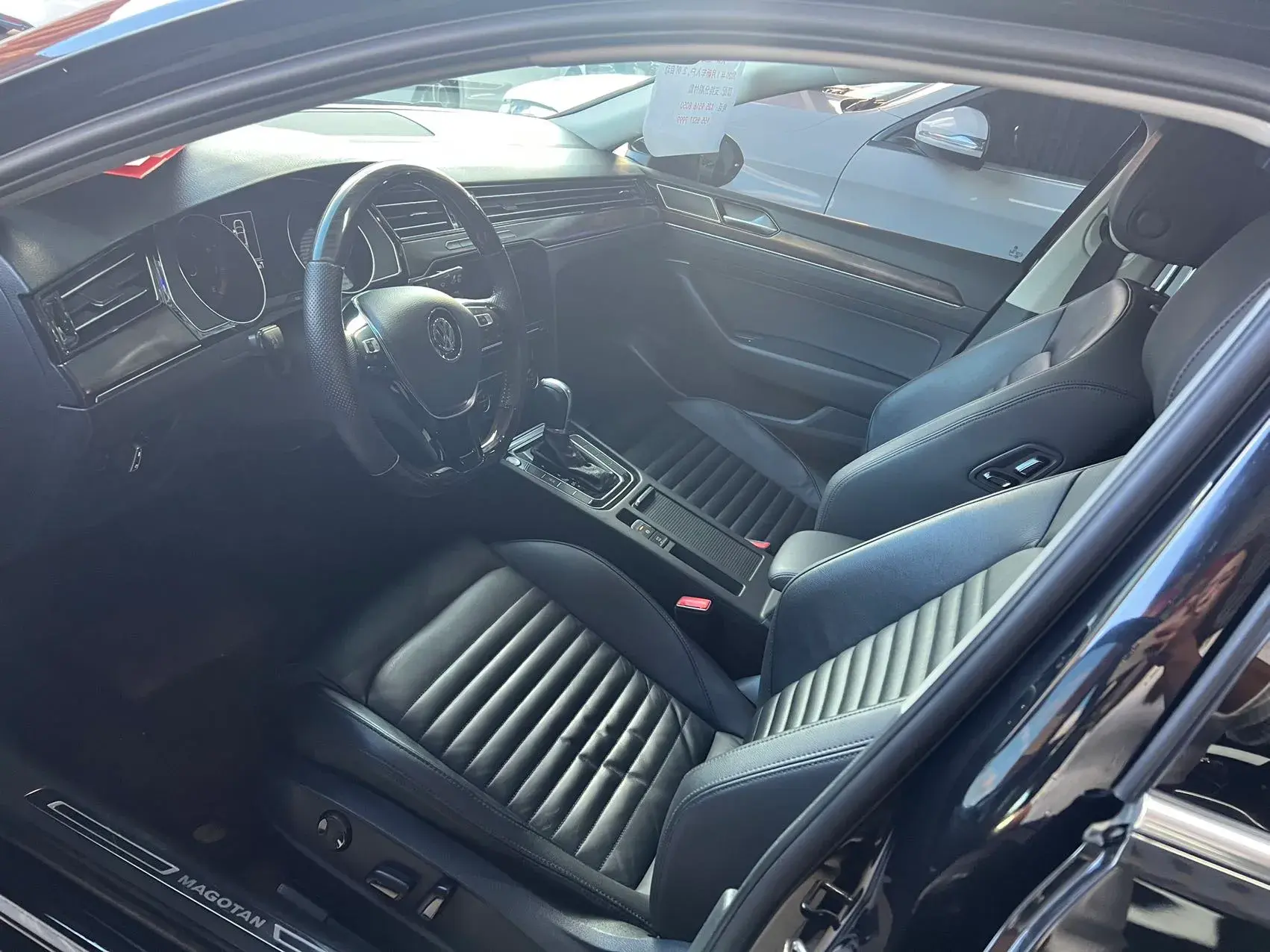 2019 VOLKSWAGEN MAGOTAN thumbnail 2