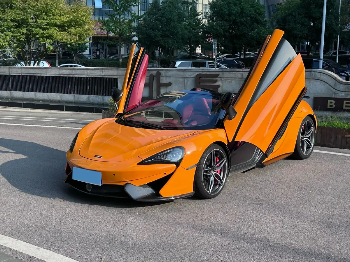 2019 McLaren 570 3.8T 570HP V8 7DCT