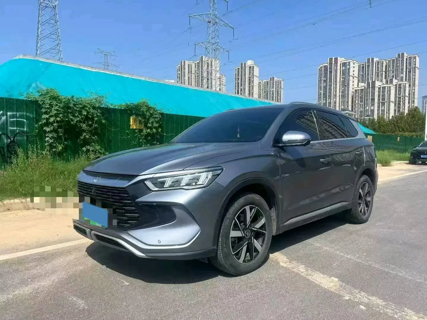 2023 BYD SONG view 1