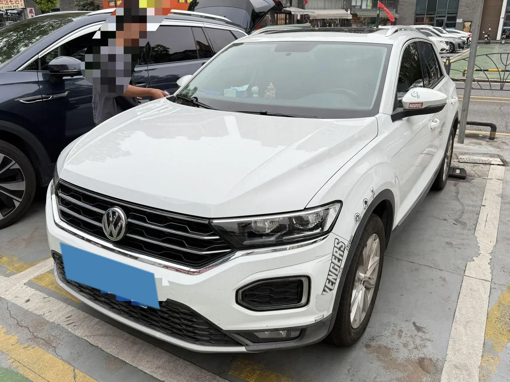 2018 VOLKSWAGEN T-ROC view 1
