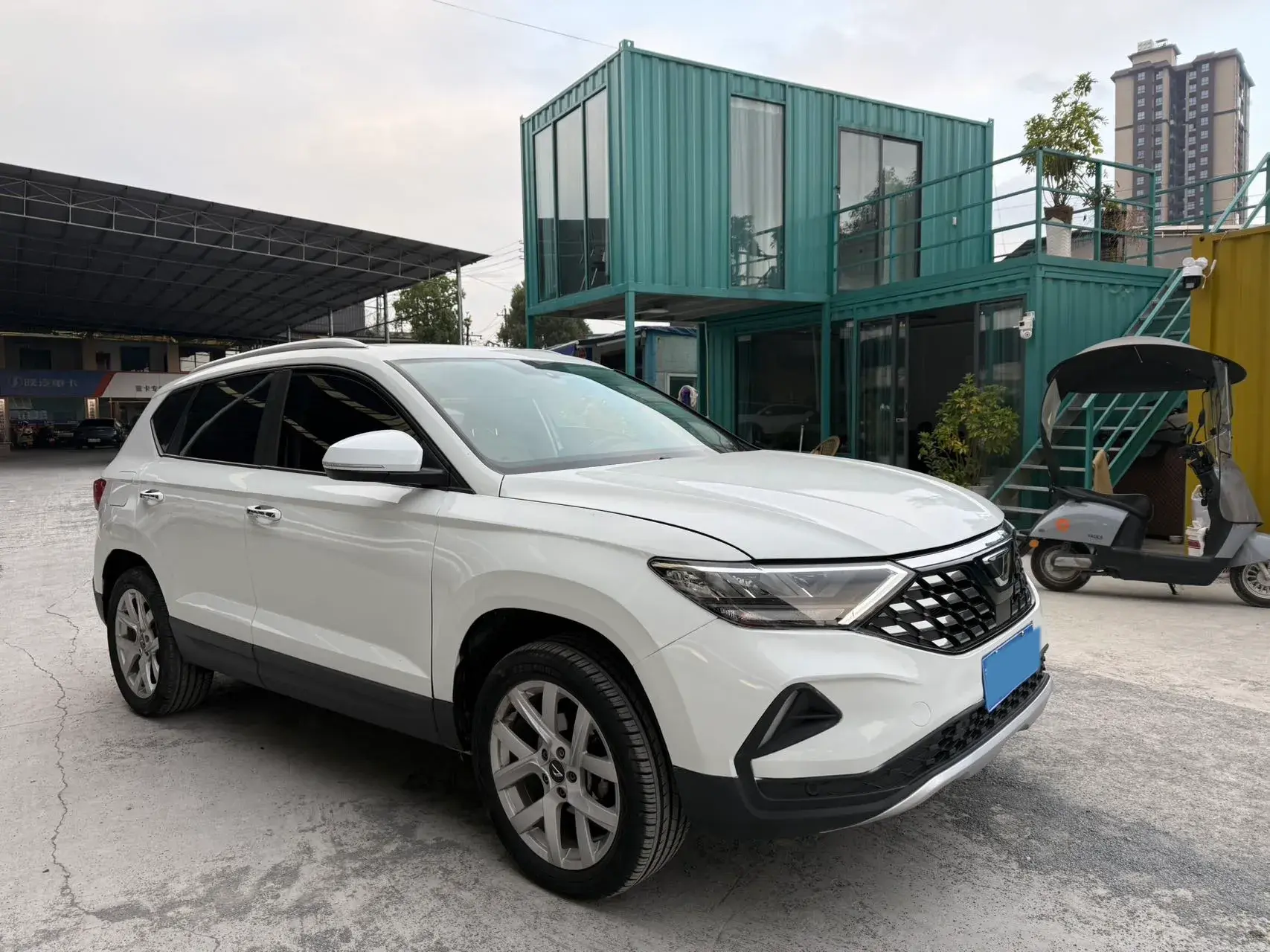 2021 JETTA VS5 thumbnail 3