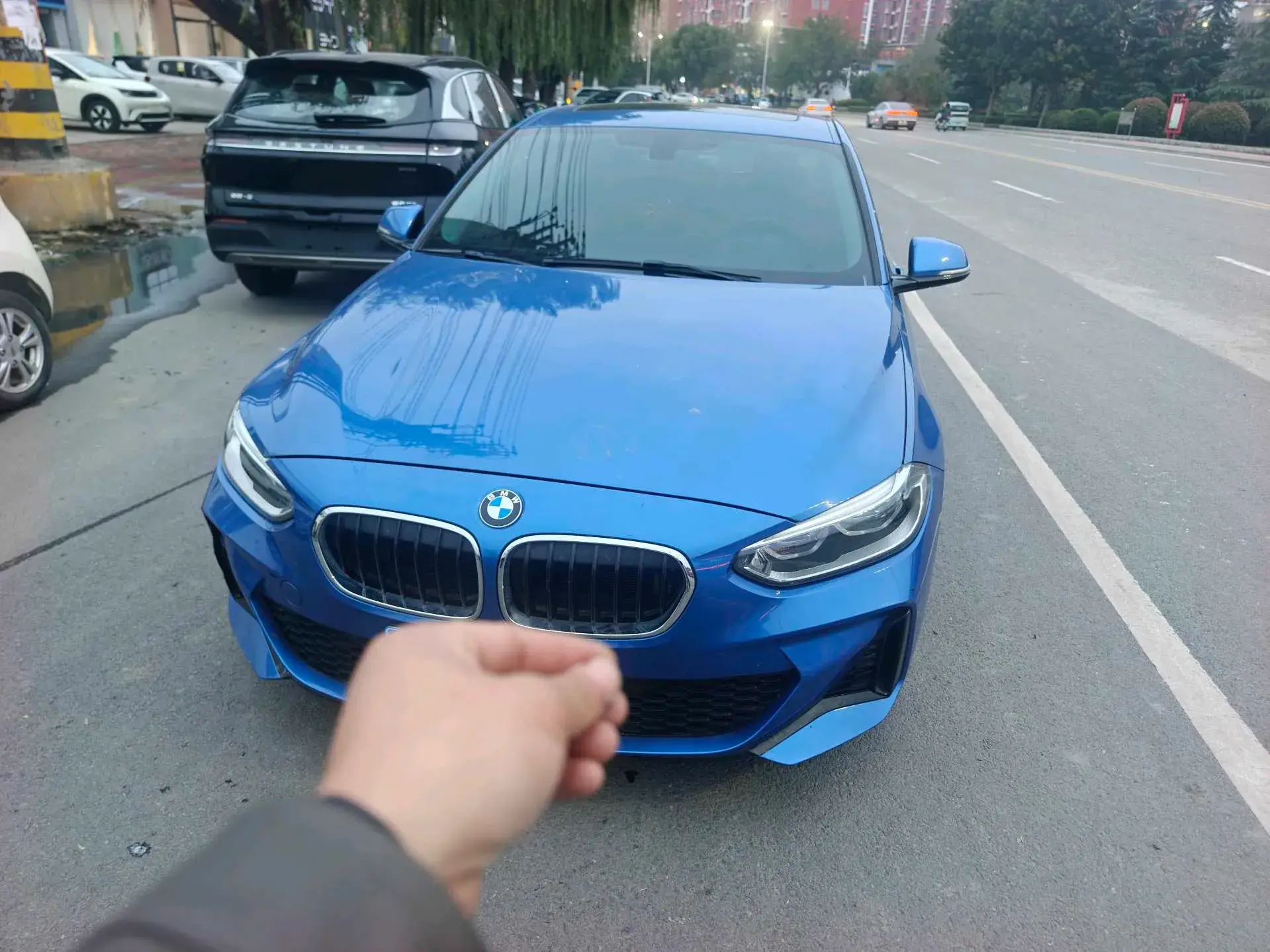 2020 BMW 1 thumbnail 2