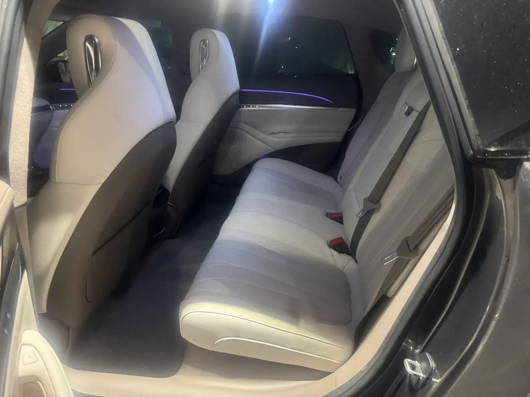 2022 IM L7 thumbnail 3