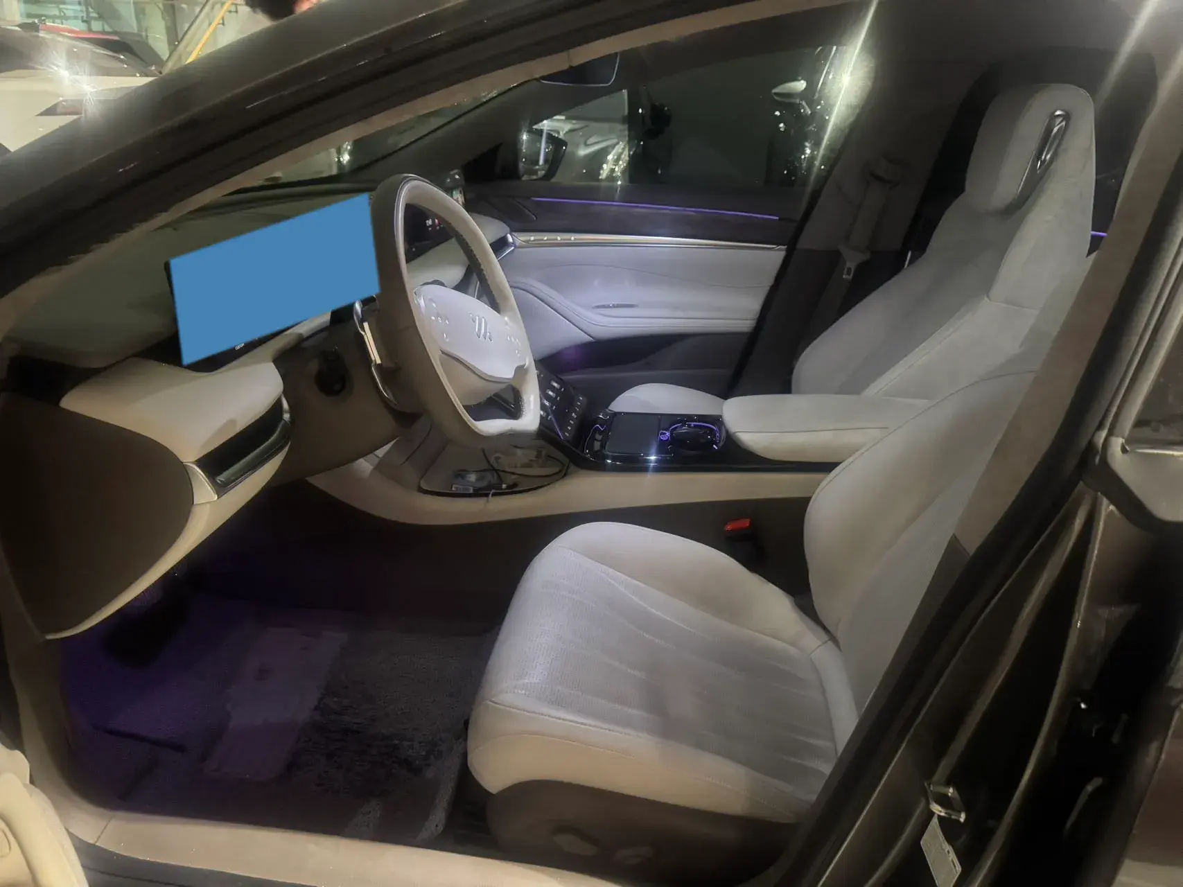 2022 IM L7 thumbnail 2