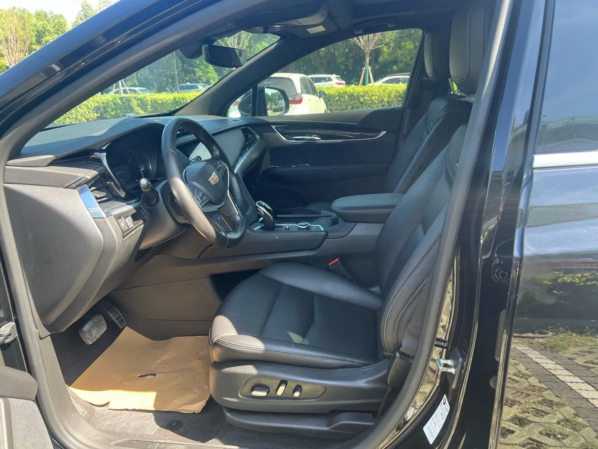 2020 CADILLAC XT5 thumbnail 4