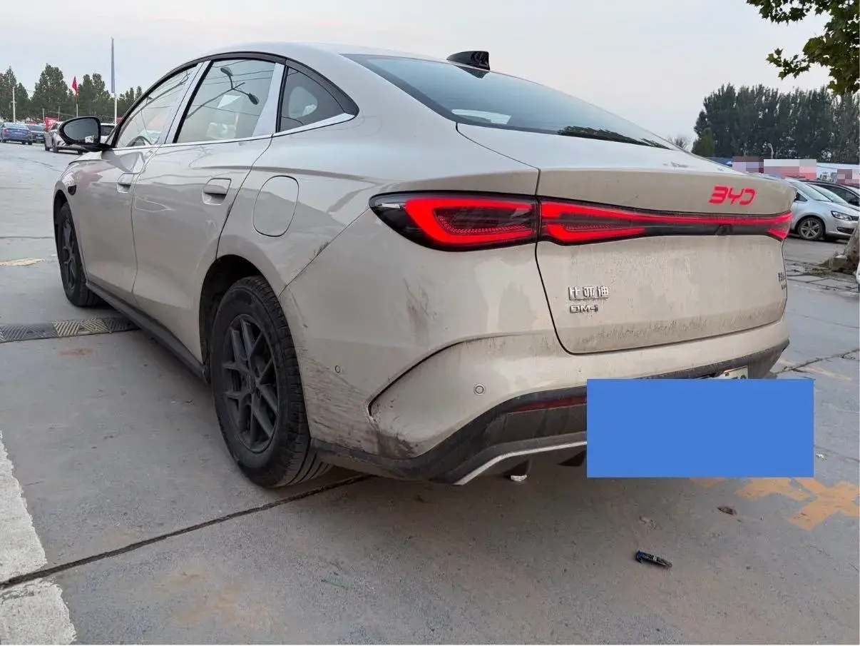 2024 BYD SEAL thumbnail 4