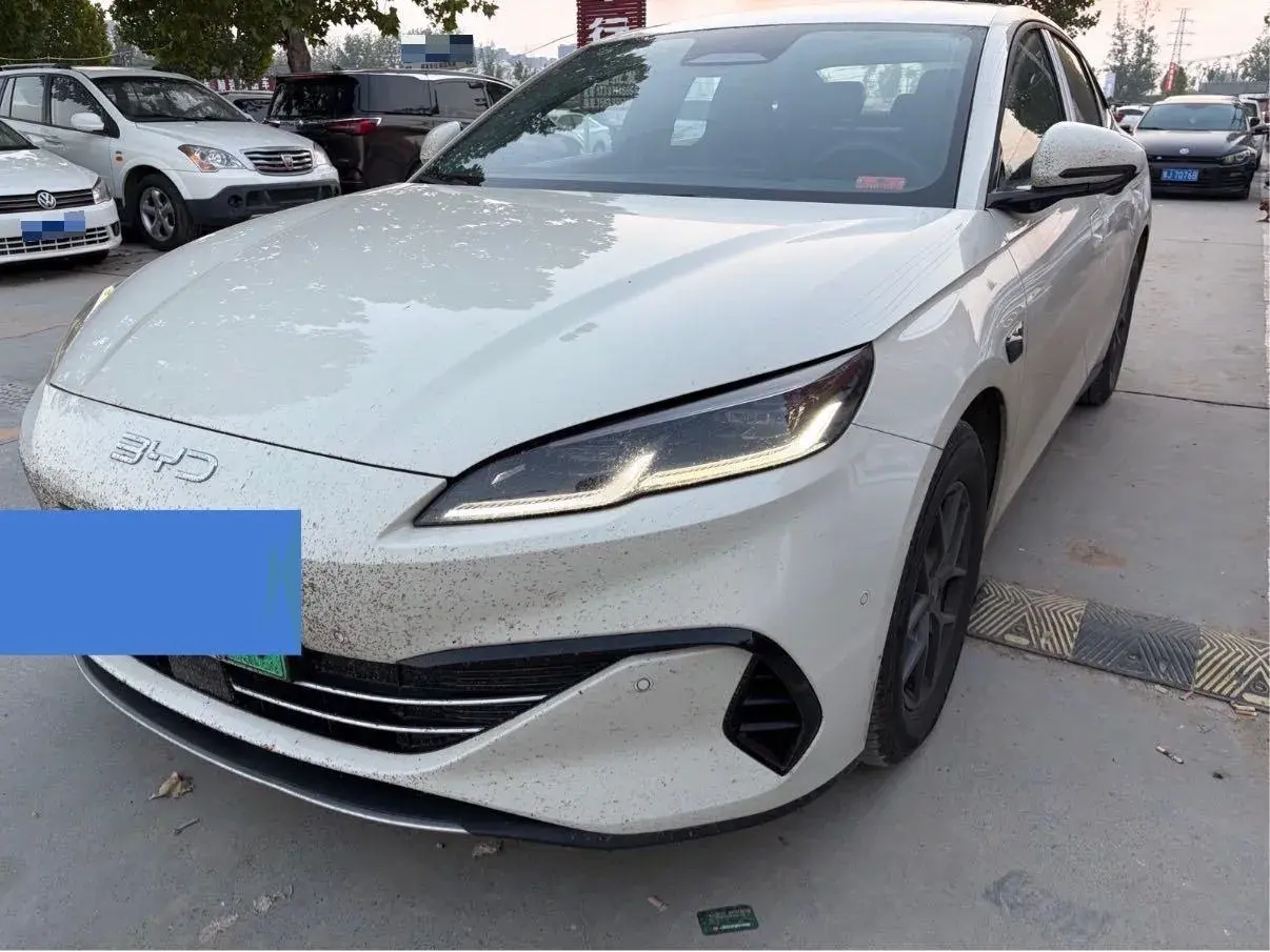 2024 BYD SEAL view 1