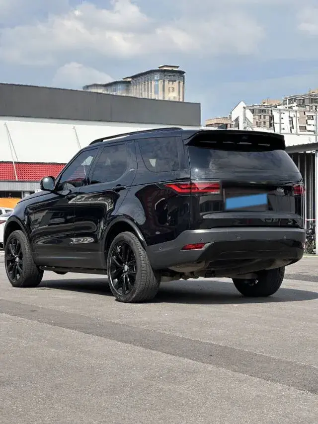 2024 LAND ROVER thumbnail 2