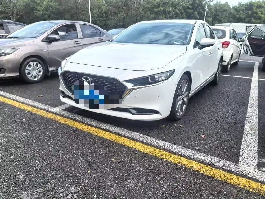 2022 Mazda 3 Axela 2.0L 158HP L4 6AT