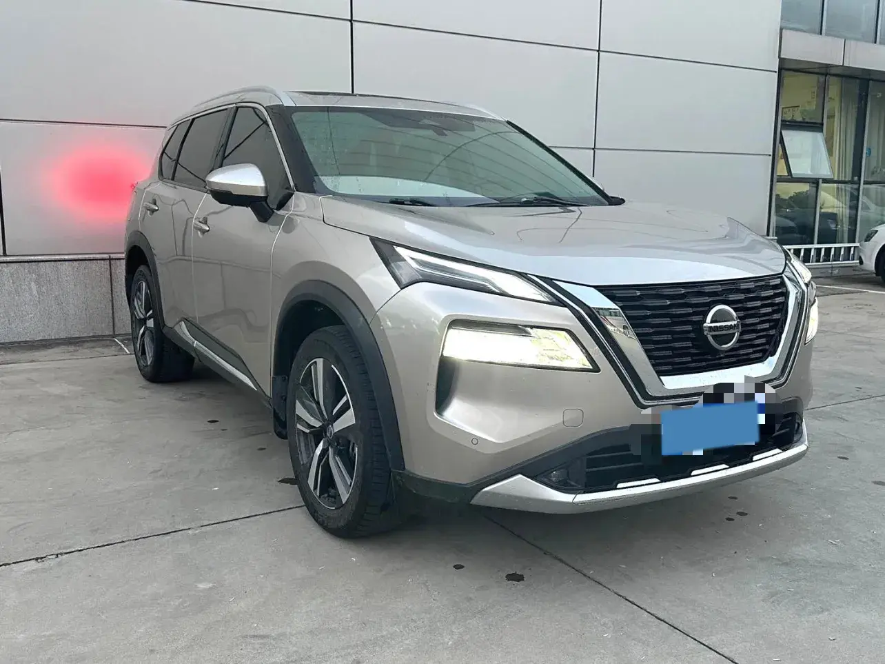 2021 NISSAN X-TRAIL thumbnail 2